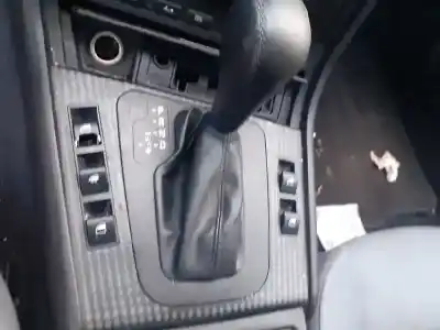 Veículo de Sucata bmw serie 3 cabrio (e46) 318 ci do ano 2003 alimentado m54256s5