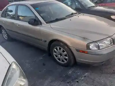 Sloopvoertuig volvo s80 berlina d5 van het jaar 2002 aangedreven d5244t