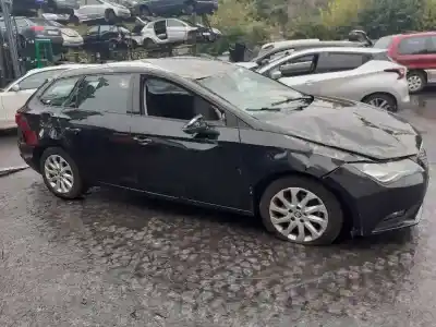 Vehicul casat seat leon st (5f8) fr al anului 2014 alimentat czc