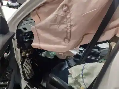 Veículo de Sucata kia niro e-niro drive do ano 2019 alimentado 