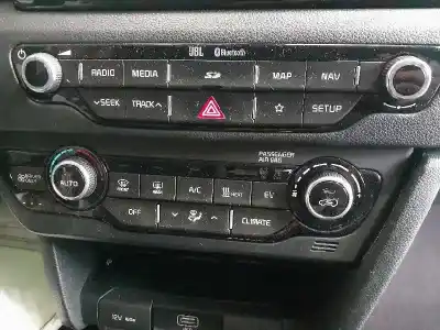 Veículo de Sucata kia niro e-niro drive do ano 2019 alimentado 