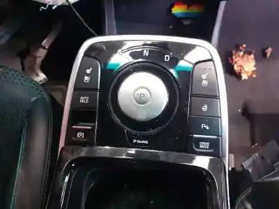 Veículo de Sucata kia niro e-niro drive do ano 2019 alimentado 