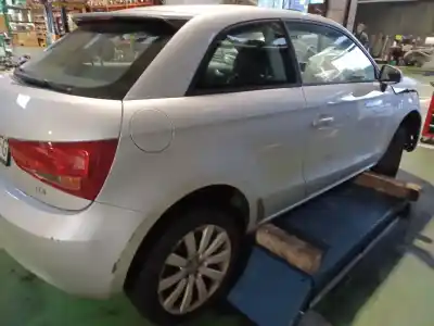 Veículo de Sucata audi a1 (8x) ambition do ano 2011 alimentado cayc