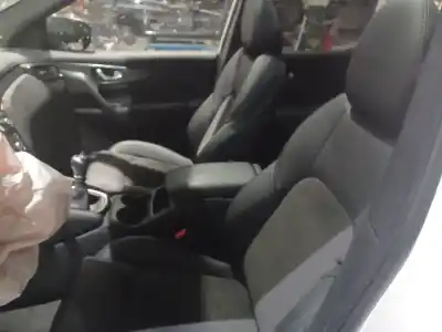 Vehicul casat nissan qashqai (j11) acenta al anului 2021 alimentat hr13