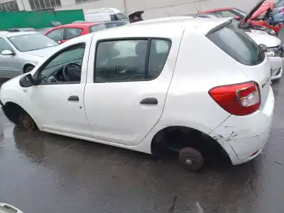 Здавання транспортного засобу dacia sandero ii 1.2 року 2013 потужний d4f 732