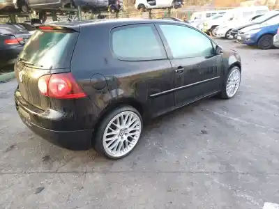 Veículo de Sucata volkswagen golf v (1k1) 2.0 tdi 16v do ano 2000 alimentado bmn