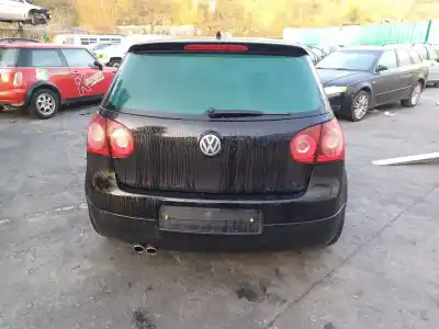 Veículo de Sucata volkswagen golf v (1k1) 2.0 tdi 16v do ano 2000 alimentado bmn