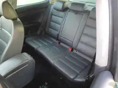 Veículo de Sucata volkswagen golf v (1k1) 2.0 tdi 16v do ano 2000 alimentado bmn