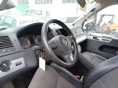 Scrapping Vehicle vw multivan v (7hm, 7hn, 7hf, 7ef, 7em, 7en) 1.9 tdi of the year 2012 powered axc
