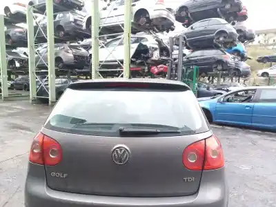 Veículo de Sucata volkswagen golf v (1k1) 1.9 tdi do ano 2006 alimentado bru,bxf,bxj