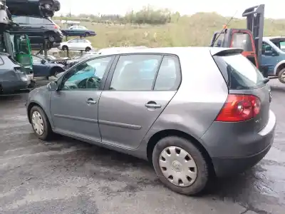 Veículo de Sucata volkswagen golf v (1k1) 1.9 tdi do ano 2006 alimentado bru,bxf,bxj
