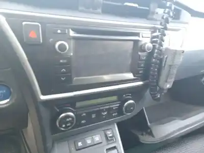 Veículo de Sucata toyota auris (_e18_) 1.8 hybrid (zwe186_) do ano 2013 alimentado 2zr-fxe