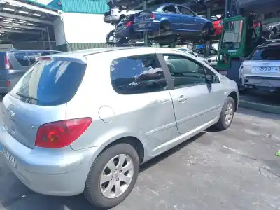 Veículo de Sucata peugeot 307 (3a/c) 1.6 16v do ano 2002 alimentado nfu (tu5jp4)
