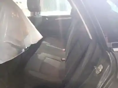 Veículo de Sucata citroen c4 ii (nc_) 1.6 hdi 90 do ano 2010 alimentado 9hj (dv6dtedm),9hp (dv6dted)