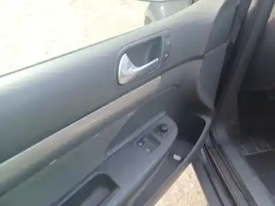 Veículo de Sucata volkswagen golf v (1k1) 2.0 tdi do ano 2005 alimentado bmm