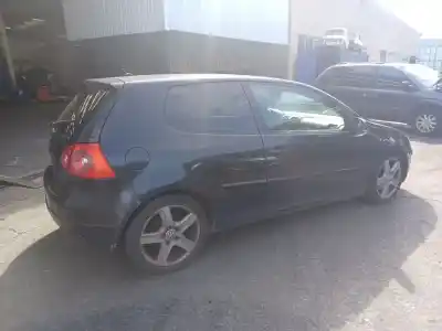 Veículo de Sucata volkswagen golf v (1k1) 2.0 tdi do ano 2005 alimentado bmm