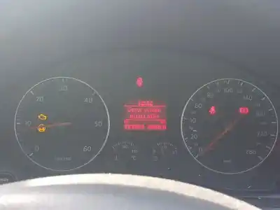 Veículo de Sucata volkswagen golf v (1k1) 2.0 tdi do ano 2005 alimentado bmm