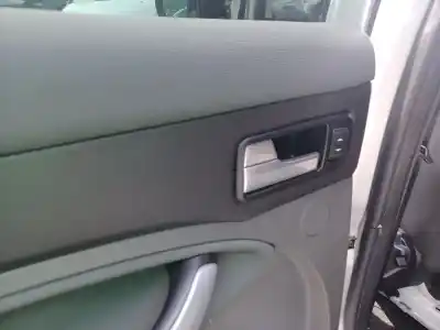 Vehicul casat ford kuga i 2.0 tdci al anului 2012 alimentat ufda