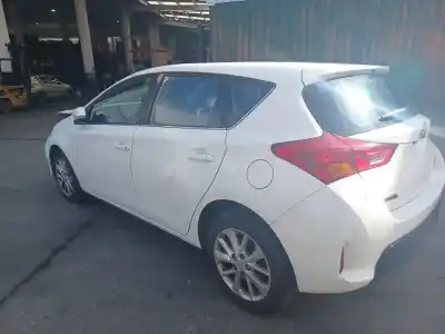 Veículo de Sucata toyota auris (_e18_) 2.0 d-4d (ade186_) do ano 2014 alimentado 1ad-ftv