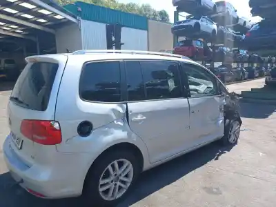 Veículo de Sucata volkswagen touran (1t3) 1.6 tdi do ano 2011 alimentado cayc