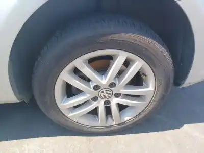 Veículo de Sucata volkswagen touran (1t3) 1.6 tdi do ano 2011 alimentado cayc