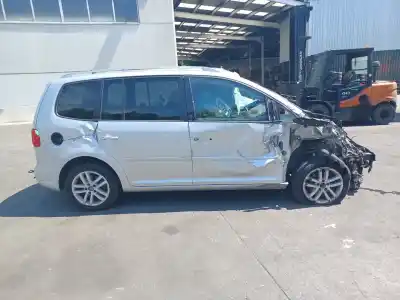 Veículo de Sucata volkswagen touran (1t3) 1.6 tdi do ano 2011 alimentado cayc