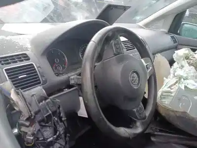 Veículo de Sucata volkswagen touran (1t3) 2.0 tdi do ano 2013 alimentado cfhc