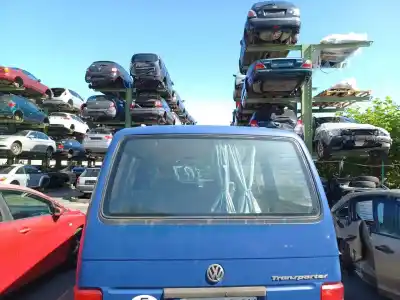 Vehículo de desguace volkswagen                                         transporter t4 autobús (70b, 70c, 7db, 7dk, 70j, 70k, 7dc, 7                                                                                                                                                                                               2.4 d syncro                                                                                                                                                                                                                                               del año 1992 con motor aab