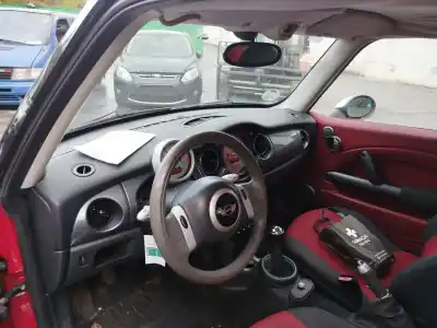 Здавання транспортного засобу mini mini (r50, r53) cooper року 2004 потужний w10 b16 a