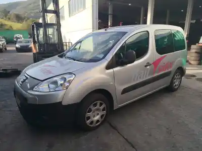 Veículo de Sucata PEUGEOT PARTNER MONOSPACE (5_, G_) 1.6 HDI 90 do ano 2009 alimentado 9HX (DV6ATED4)