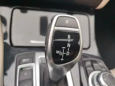 Veículo de Sucata bmw 5 (f10) 535 i do ano 2010 alimentado n55 b30 a