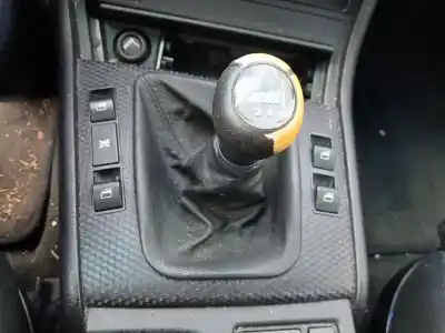 Sloopvoertuig bmw 3 (e46) 320 d van het jaar 2004 aangedreven 204d4