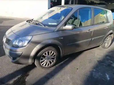 Sloopvoertuig RENAULT SCÉNIC II (JM0/1_) 1.5 DCI (JM1E, JM16) van het jaar 2009 aangedreven K9K 732,K9K 734