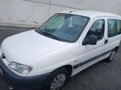 Veículo de Sucata PEUGEOT PARTNER MONOSPACE (5_, G_) 1.9 D do ano 2002 alimentado WJY (DW8B),WJZ (DW8)