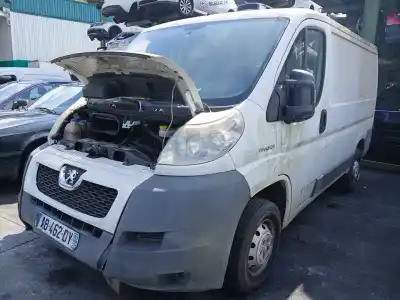 Véhicule à la ferraille peugeot                                            boxer furgón                                                                                                                                                                                                                                               2.2 hdi 100                                                                                                                                                                                                                                                de l'année 2000 alimenté 4hu