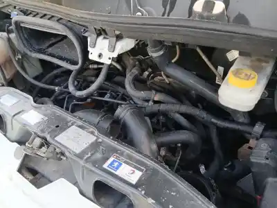 Véhicule à la ferraille peugeot                                            boxer furgón                                                                                                                                                                                                                                               2.2 hdi 100                                                                                                                                                                                                                                                de l'année 2000 alimenté 4hu