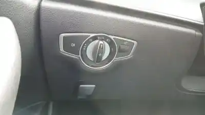 Veículo de Sucata mercedes-benz clase e (w213) e 220 d (213.004) do ano 2016 alimentado 654920