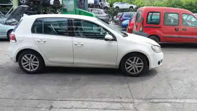 Veicolo di demolizione volkswagen golf vi (5k1) 2.0 tdi dell'anno 2009 alimentato cbdc