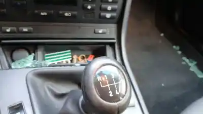 Sloopvoertuig bmw 3 (e46) 318 i van het jaar 2003 aangedreven n42b20a