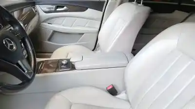 Veículo de Sucata mercedes-benz cls (c218) cls 250 bluetec / d 4-matic (218.397) do ano 2011 alimentado 651924