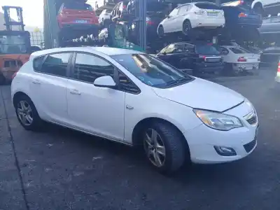 Здавання транспортного засобу opel astra j (p10) 1.7 cdti (68) року 2010 потужний a17dtr