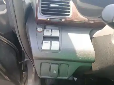Scrapping Vehicle honda fr-v (be) 2.0 (be3) of the year 2006 powered k20a9