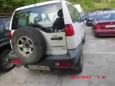 Veículo de Sucata nissan terrano ii (r20) 2.7 td 4wd do ano 1993 alimentado td27t