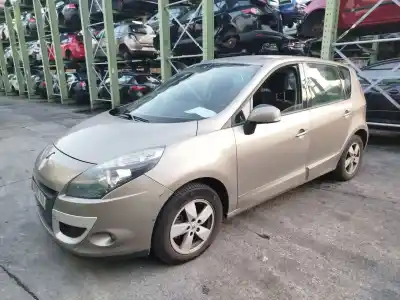 Vehículo de desguace RENAULT SCÉNIC III (JZ0/1_)  del año 2009 con motor F9Q 870,F9Q 872