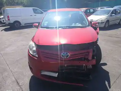 Здавання транспортного засобу toyota auris (_e15_) 1.4 d-4d (nde150_) року 2010 потужний 1nd