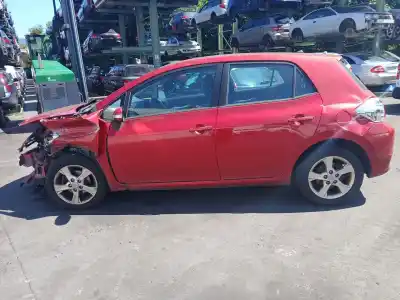Здавання транспортного засобу toyota auris (_e15_) 1.4 d-4d (nde150_) року 2010 потужний 1nd