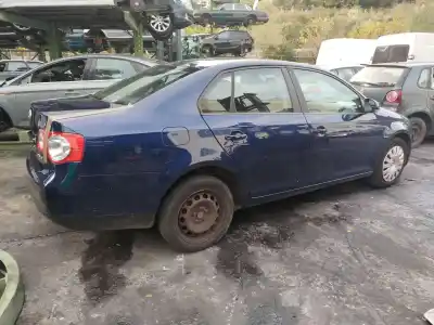 Veículo de Sucata volkswagen jetta iii (1k2) 1.9 tdi do ano 2006 alimentado bkc,bls,bxe