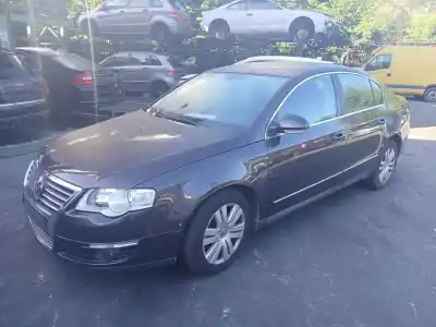 Verschrottungsfahrzeug VOLKSWAGEN PASSAT B6 (3C2)  des Jahres 2006 angetrieben BKP,CBAB