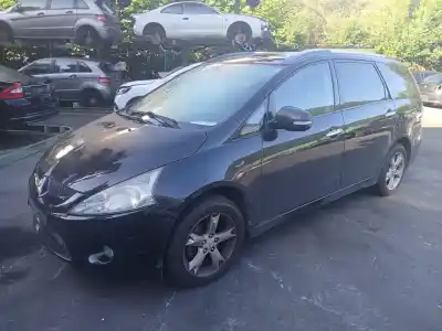 Sloopvoertuig MITSUBISHI GRANDIS (NA_W)  van het jaar 2010 aangedreven BSY