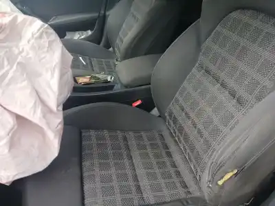 Здавання транспортного засобу audi a4 b8 (8k2) 2.0 tdi quattro року 2015 потужний cnha Здавання транспортного засобу audi a4 b8 (8k2) 2.0 tdi quattro року 2015 потужний cnha